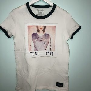 Taylor Swift 1989 Tour Tee